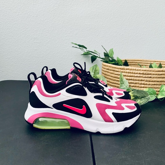 Nike Shoes - Nike air max 200 shoes